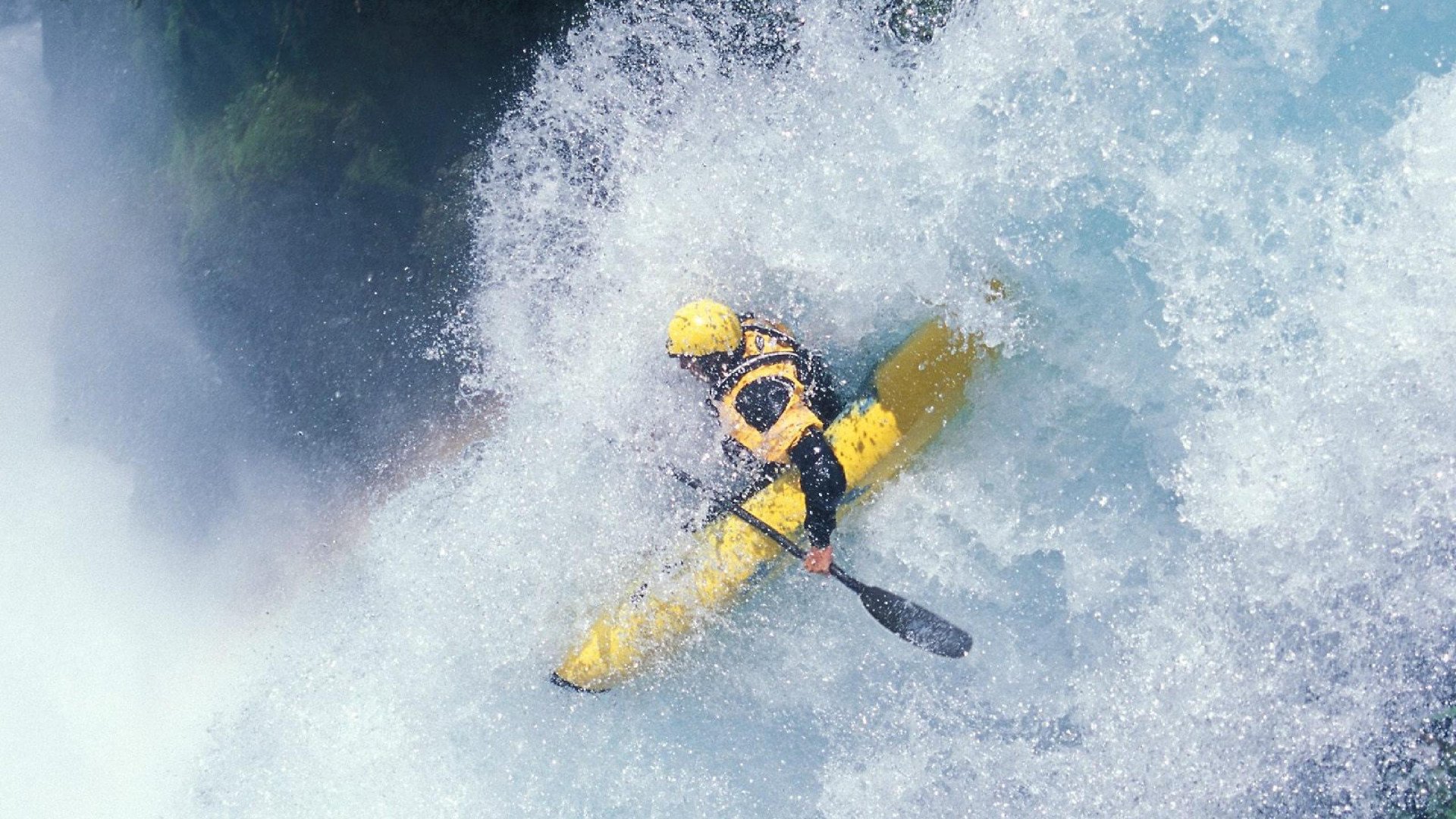 开云体育娱乐-焦点对决：两大豪门队伍激烈交锋，战况激烈！